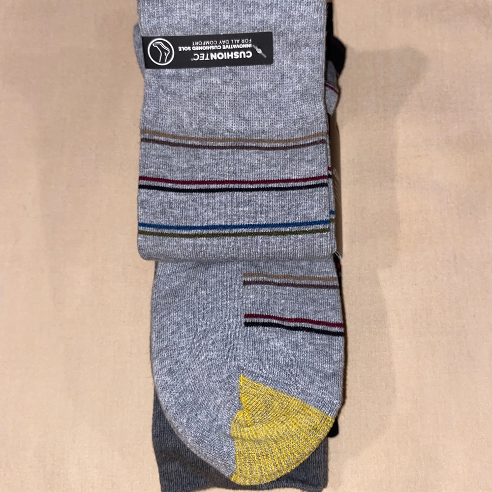 3 Pairs Gold Toe Mens Grey Black Striped Dress Crew Socks Aquafx Size 6-12.5 NEW - Picture 3 of 7